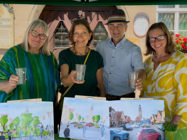 „Mit Herz dabei – für ein lebendiges Lauf“: Grüner Infostand stößt auf großes Interesse
